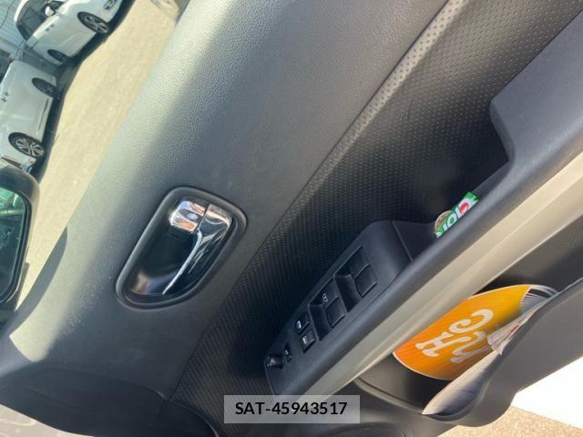 Nissan X-TRAIL 2010-07 8369945-13