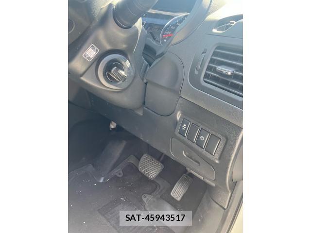 Nissan X-TRAIL 2010-07 8369945-14