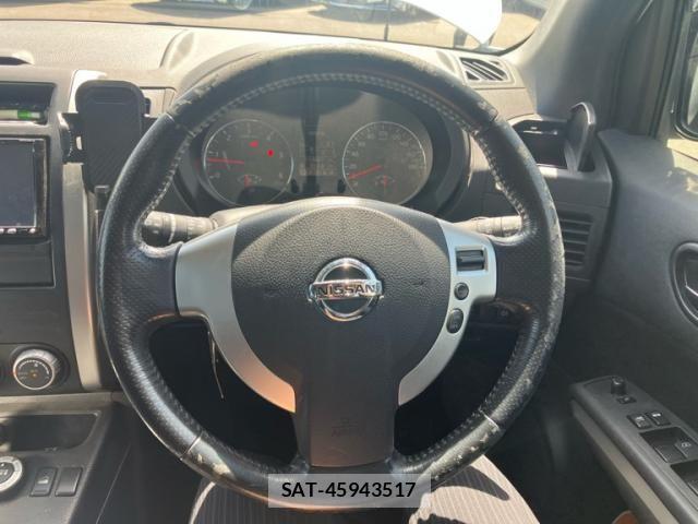 Nissan X-TRAIL 2010-07 8369945-15