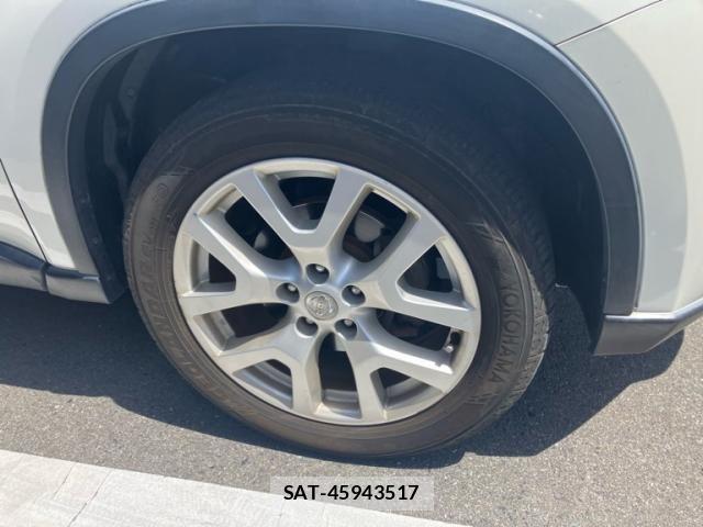 Nissan X-TRAIL 2010-07 8369945-4