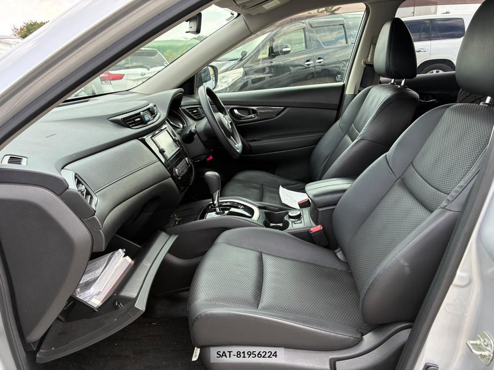 Nissan X-TRAIL 2019-07 8311388-10