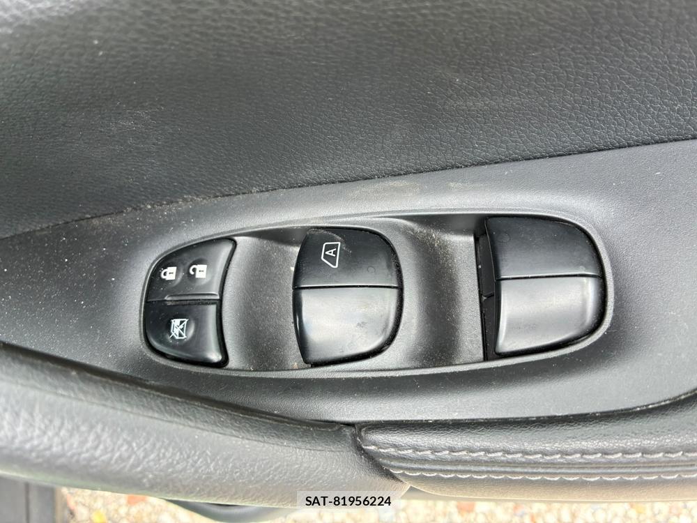 Nissan X-TRAIL 2019-07 8311388-24