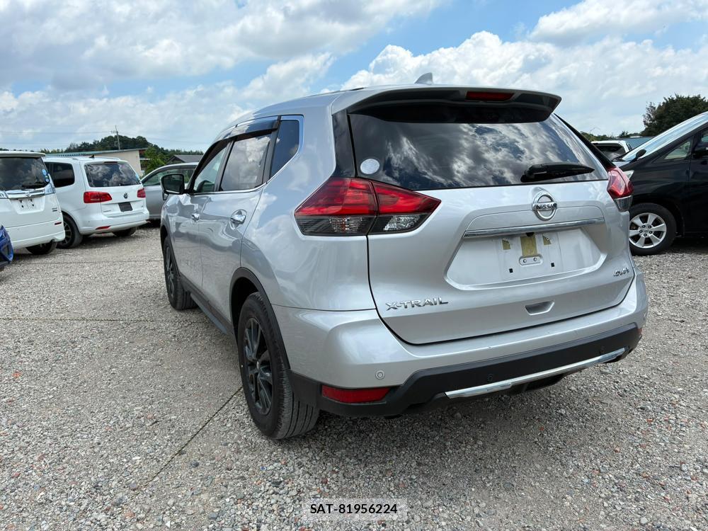 Nissan X-TRAIL 2019-07 8311388-2