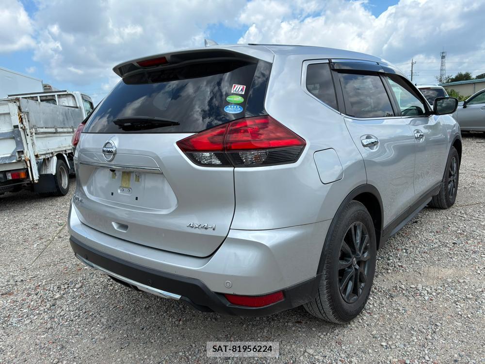 Nissan X-TRAIL 2019-07 8311388-4