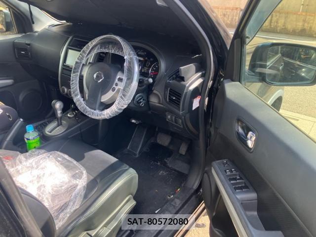 Nissan X-TRAIL 2013-10 8369949-14
