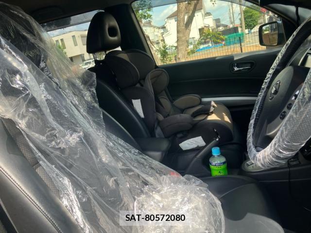 Nissan X-TRAIL 2013-10 8369949-15