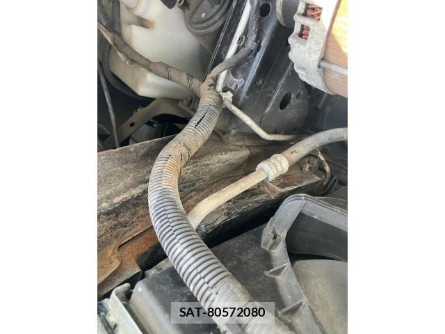Nissan X-TRAIL 2013-10 8369949-24