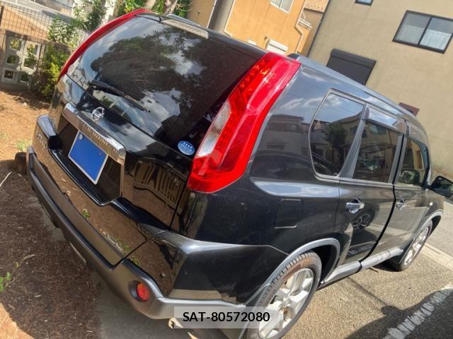 Nissan X-TRAIL 2013-10 8369949-6