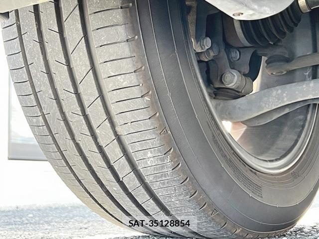 Nissan X-TRAIL 2017-09 8369936-10
