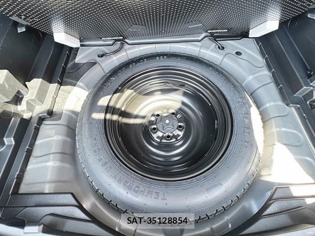 Nissan X-TRAIL 2017-09 8369936-23