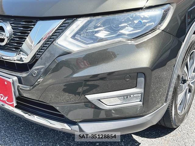 Nissan X-TRAIL 2017-09 8369936-6
