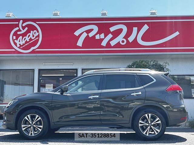 Nissan X-TRAIL 2017-09 8369936-8