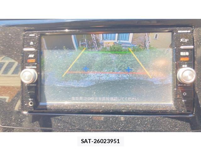 Nissan X-TRAIL 2016-03 8369943-24