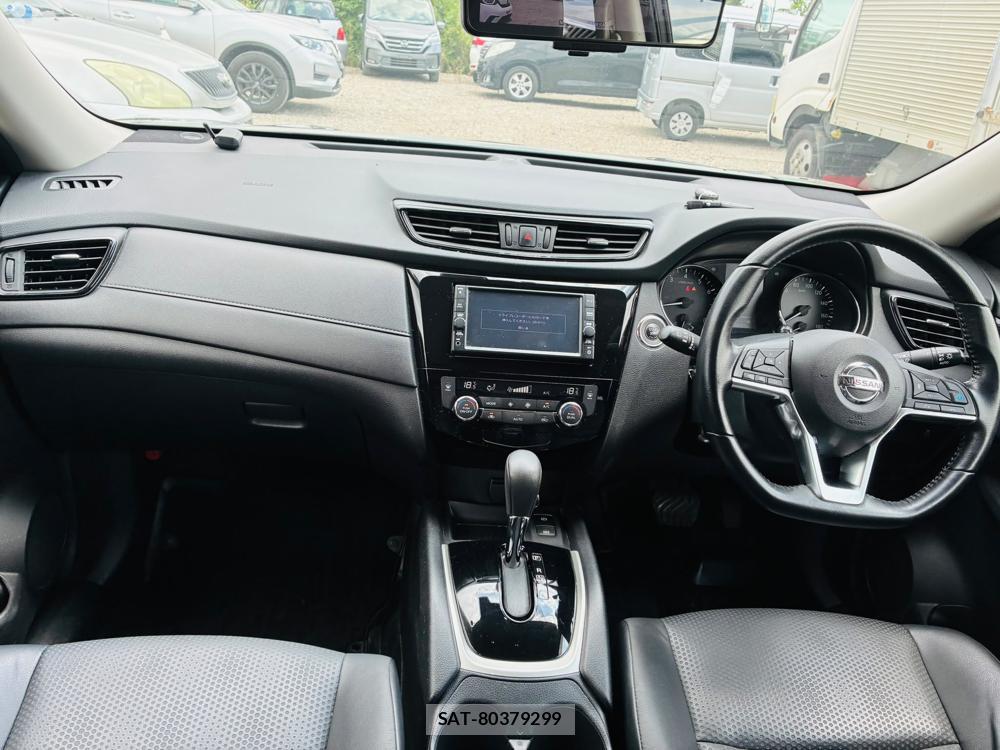 Nissan X-TRAIL 2019-11 8311390-12