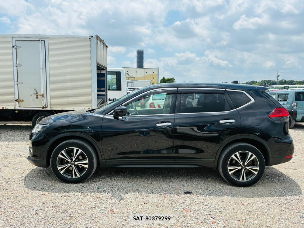 Nissan X-TRAIL 2019-11 8311390-1
