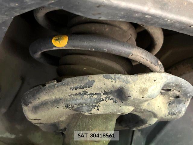 Nissan X-TRAIL 2015-10 8369940-18