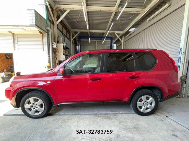 Nissan X-TRAIL 2009-12 8369946-12