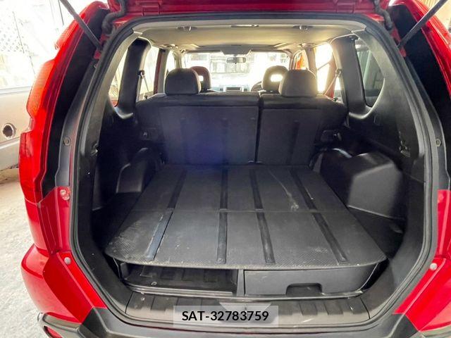 Nissan X-TRAIL 2009-12 8369946-24