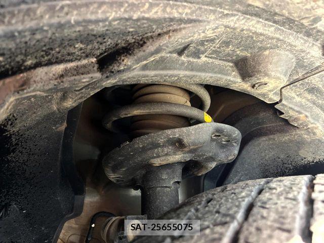 Nissan X-TRAIL 2017-12 8369934-19
