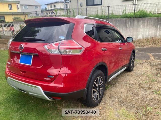 Nissan X-TRAIL 2015-03 8372422-2