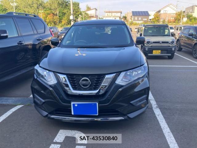 Nissan X-TRAIL 2020-06 8372421-1
