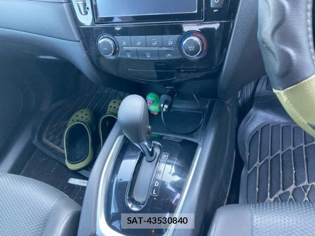 Nissan X-TRAIL 2020-06 8372421-24