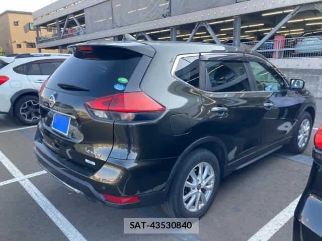 Nissan X-TRAIL 2020-06 8372421-2