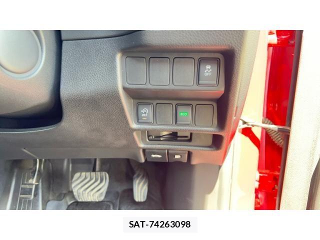 Nissan X-TRAIL 2015-12 8372423-9
