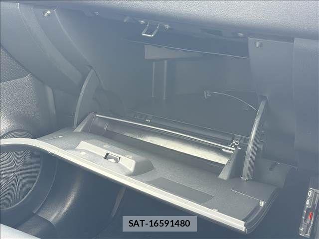 Nissan X-TRAIL 2013-09 8372420-16