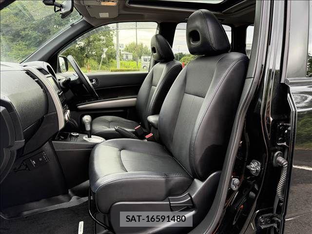 Nissan X-TRAIL 2013-09 8372420-24