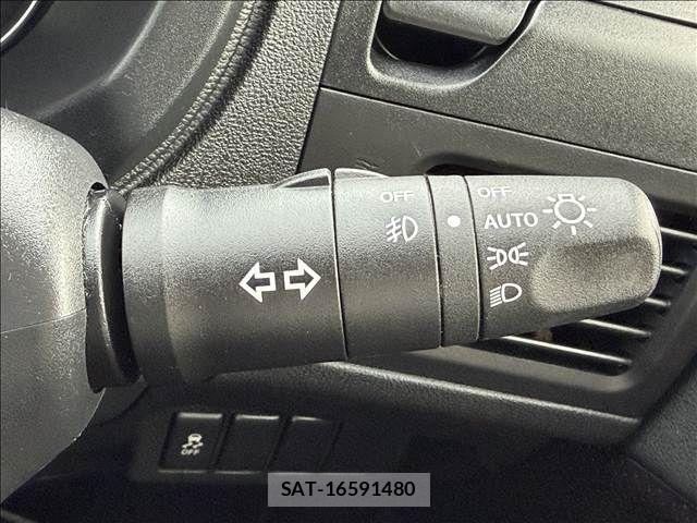 Nissan X-TRAIL 2013-09 8372420-26