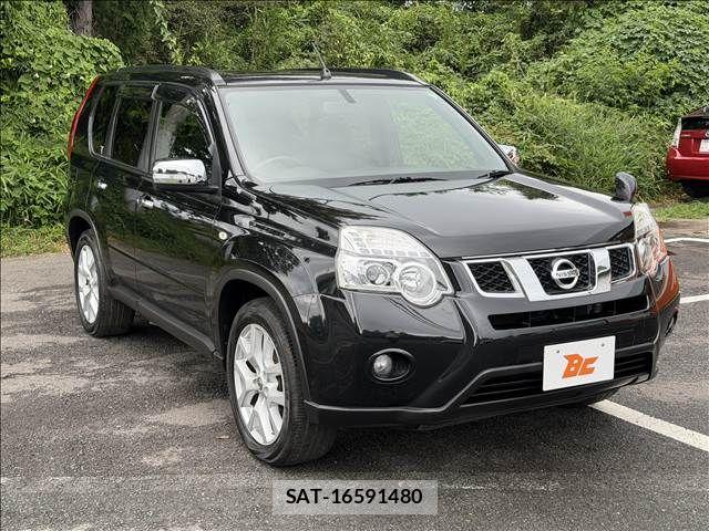 Nissan X-TRAIL 2013-09 8372420-4