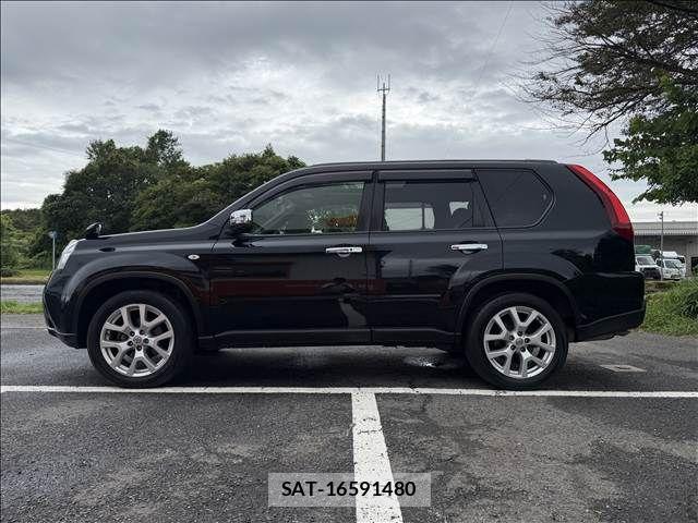 Nissan X-TRAIL 2013-09 8372420-5