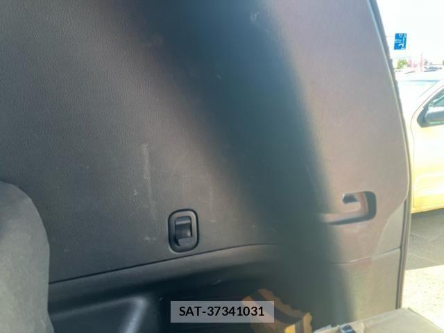 Nissan X-TRAIL 2009-12 8416043-10