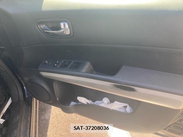 Nissan X-TRAIL 2011-09 8416042-8