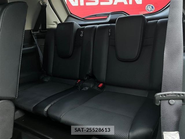 Nissan X-TRAIL 2018-08 8416025-29