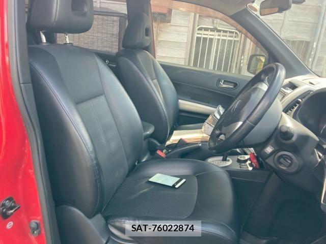 Nissan X-TRAIL 2012-03 8416041-9