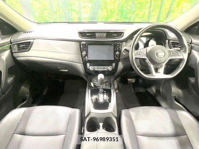 Nissan X-TRAIL 2018-07 8439150-1