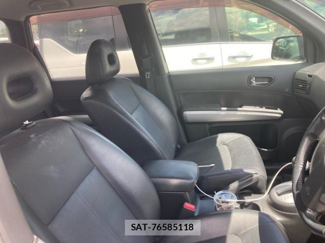 Nissan X-TRAIL 2012-01 8439157-13