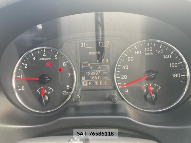 Nissan X-TRAIL 2012-01 8439157-24