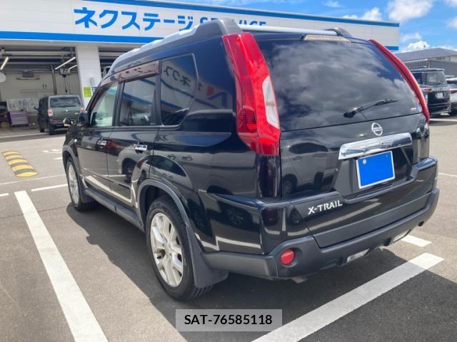 Nissan X-TRAIL 2012-01 8439157-3
