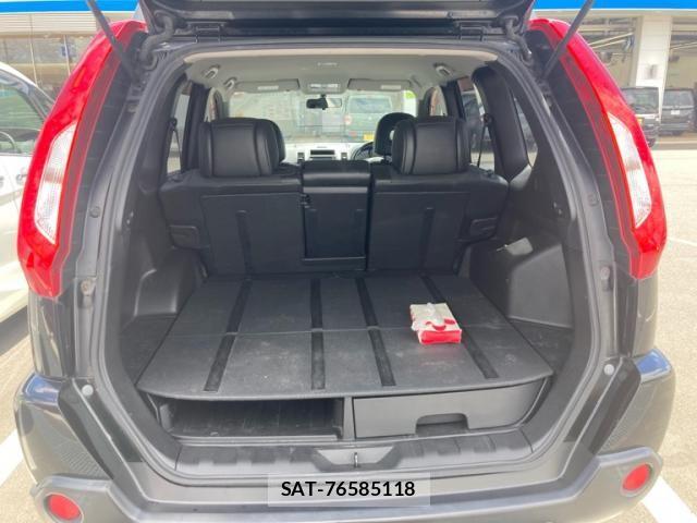 Nissan X-TRAIL 2012-01 8439157-5