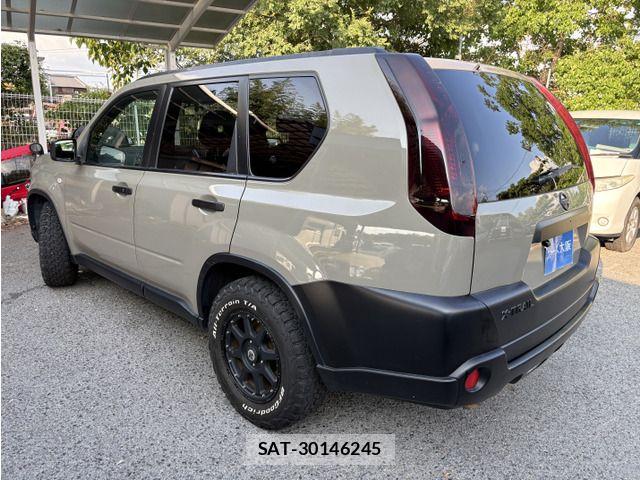 Nissan X-TRAIL 2011-02 8439156-3