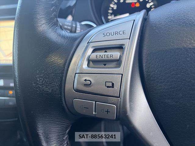 Nissan X-TRAIL 2016-03 8458836-12