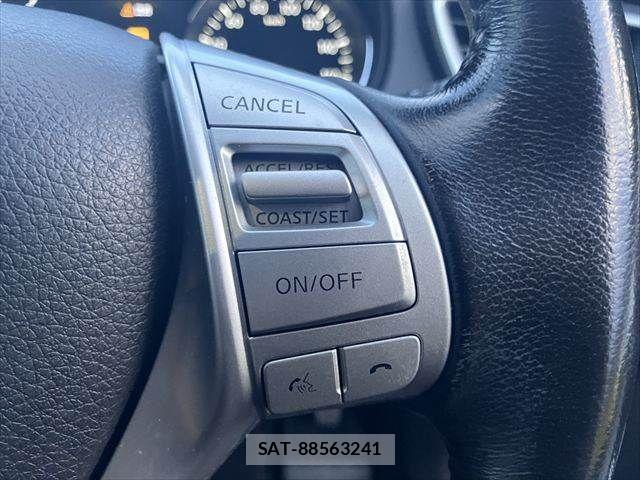 Nissan X-TRAIL 2016-03 8458836-13