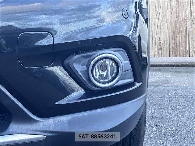 Nissan X-TRAIL 2016-03 8458836-21