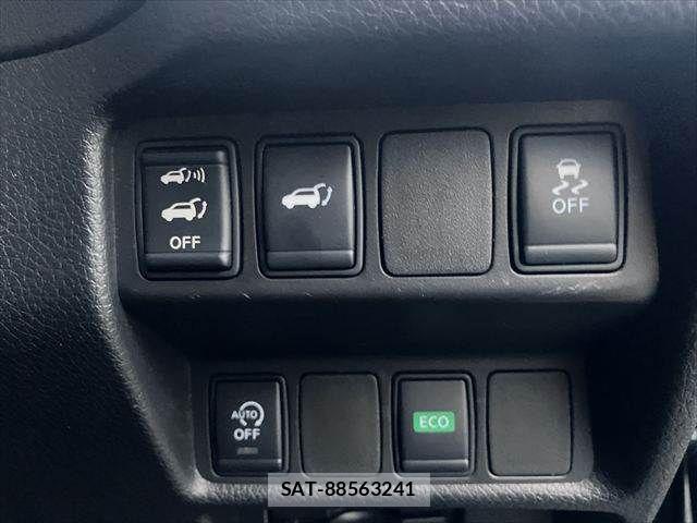 Nissan X-TRAIL 2016-03 8458836-7