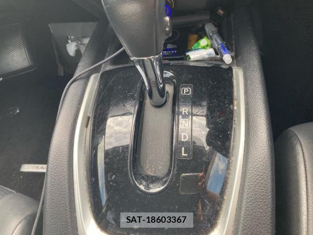 Nissan X-TRAIL 2014-10 8458837-12