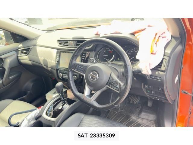 Nissan X-TRAIL 2017-11 8458834-18