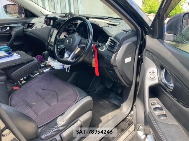 Nissan X-TRAIL 2018-05 8458826-11